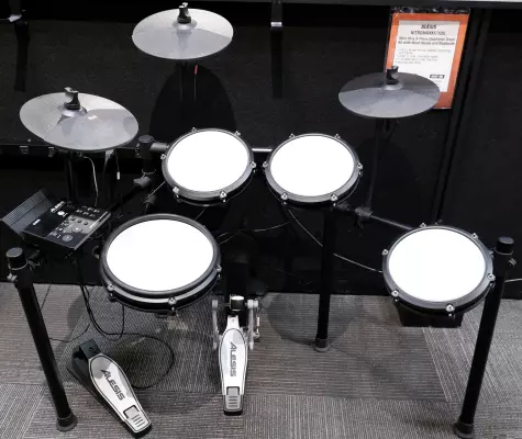 Store Special Product - Alesis - Nitro Max 8-Piece Electronic Drum Kit with Mesh Heads and Bluetooth